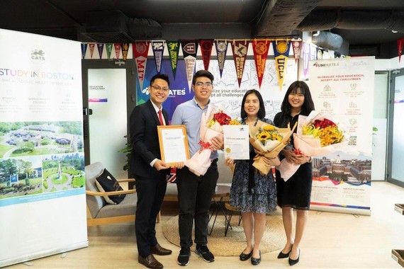 Vietnamese 10th grader wins CATS Academy Boston’s US$119,000 scholarship ảnh 1