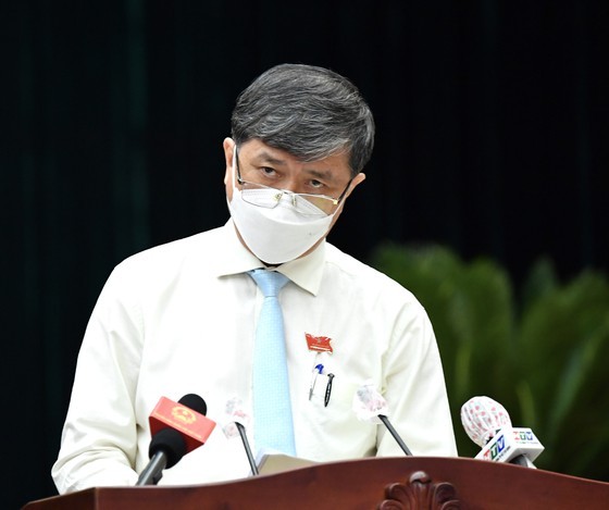 HCMC authorities approve to keep tuition fee, exemption plan to share difficulties ảnh 1