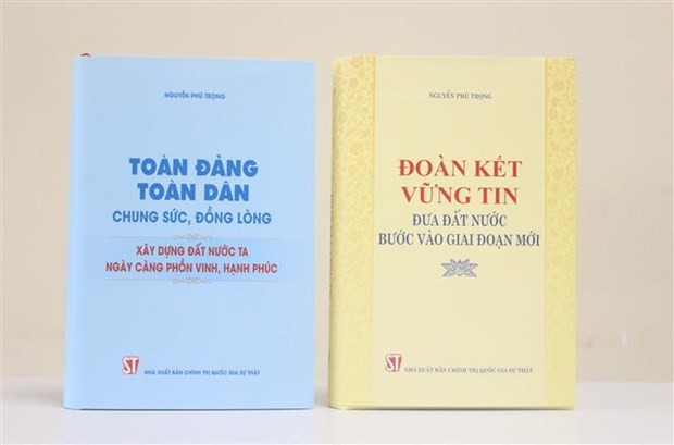 Party chief’s two books introduced to public ảnh 1
