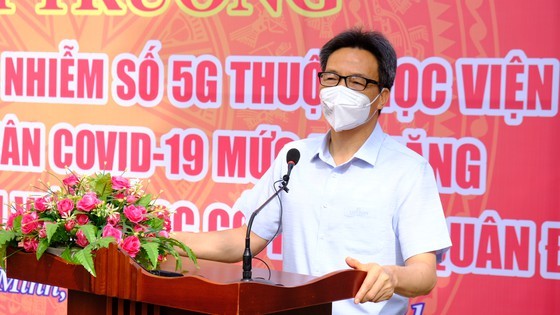Deputy PM: VN makes efforts to control Covid-19 for students to return to school ảnh 3