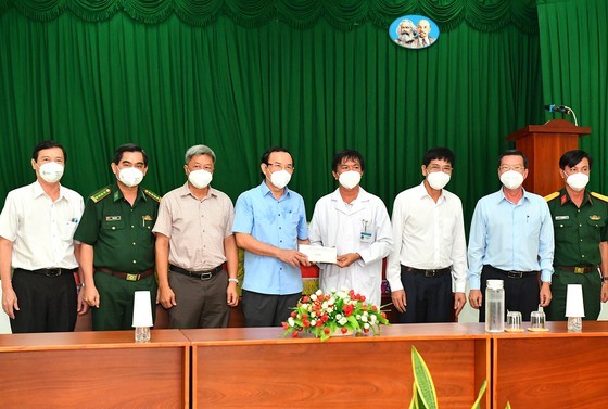 Can Gio needs to focus on upgrade of grass-root healthcare system for new normal life ảnh 4