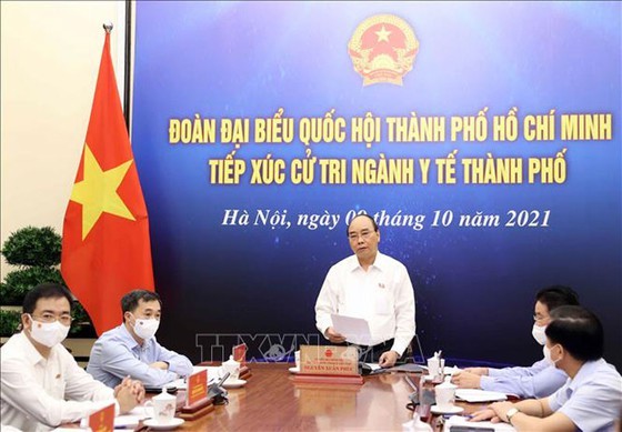 President prompts to draw lessons from Covid-19 to prepare for better response ảnh 1