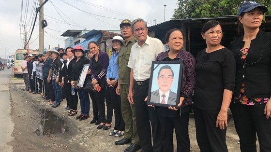 Vietnamese people bid last farewell to late PM Phan Van Khai ảnh 19