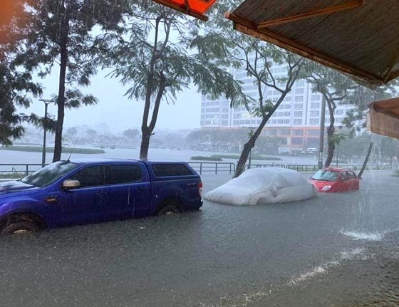 Floodwater raising in central region ảnh 1