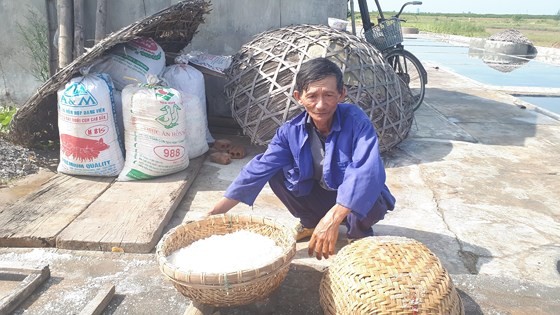 Ho Do salt field is deserted ảnh 2