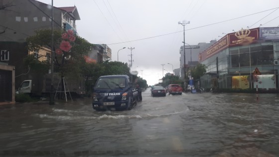 Many schools in Ha Tinh closed due to heavy downpour ảnh 2