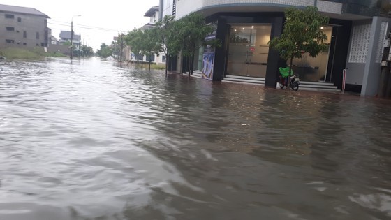 Many schools in Ha Tinh closed due to heavy downpour ảnh 3