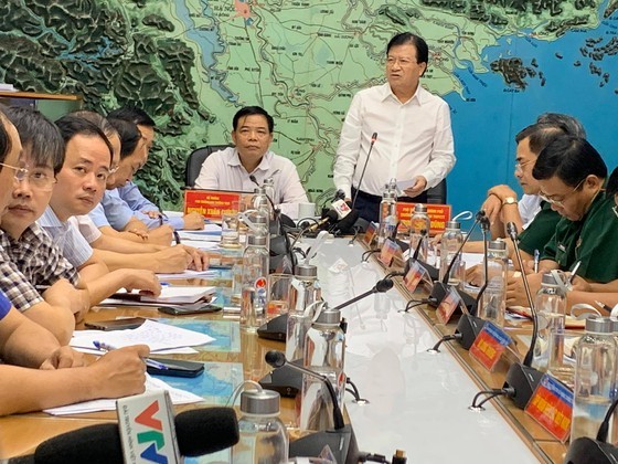 South to suffer rainy spells following development of tropical depression ảnh 2