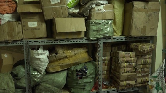City abolishes huge quantity of counterfeit motorcycle parts ảnh 4