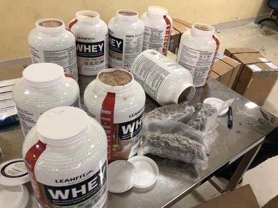 Nearly 5 kilograms of drugs from Canada to Vietnam detected ảnh 1
