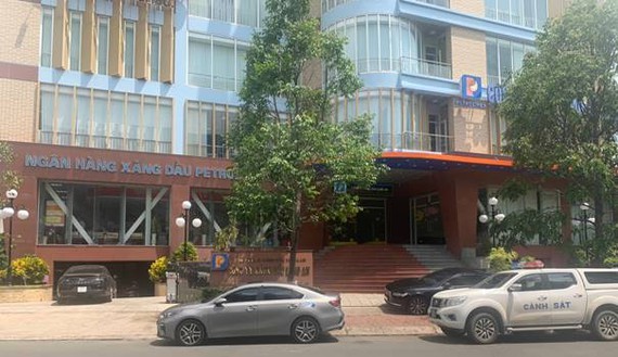 Petrolimex Long An leader arrested in fake gasoline ring case ảnh 2