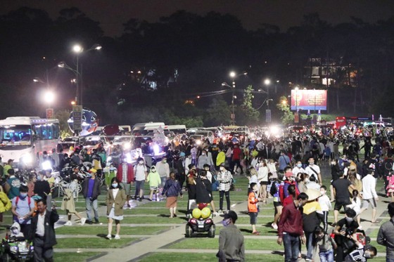 Da Lat City receives more than 145,000 arrivals on holidays ảnh 2