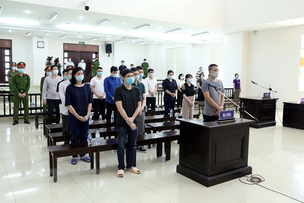 Defendants in Nhat Cuong Company smuggling case jailed ảnh 1