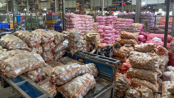 Agricultural products from provinces to HCMC uninterrupted amidst Covid-19 ảnh 2
