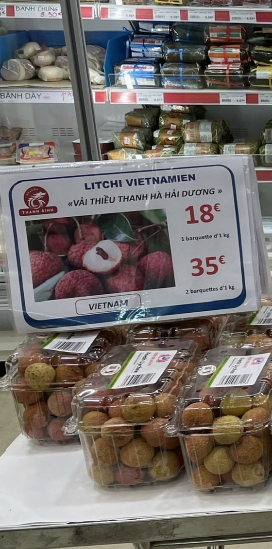 Vietnamese lychees sold at US$22 per kilogram in Paris ảnh 2