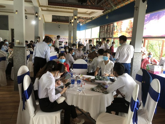 Binh Phuoc fines restaurant US$14,000 for breaking Covid-19 prevention rules ảnh 1