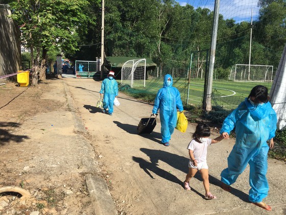 Quang Ngai Province halts receiving returners from Covid-19 hit localities ảnh 1