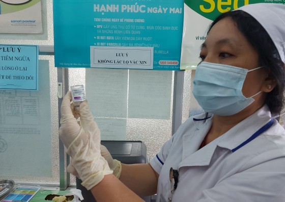 Mekong Delta localities implement large-scale Covid-19 vaccination ảnh 1