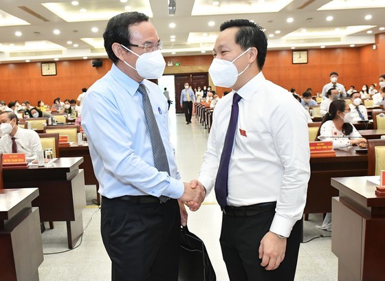 Third session of 10th HCMC People's Council opened ảnh 2