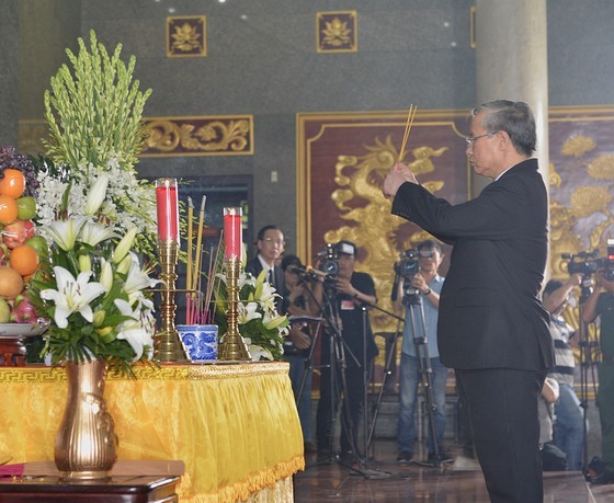 State funeral held in HCMC for former Party leader Tran Quoc Huong ảnh 7