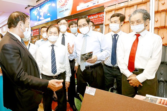 Government to build action plan on sci-tech development: PM ảnh 1