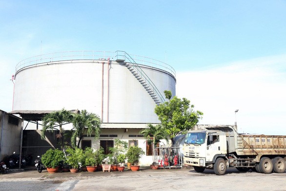 Công ty xăng dầu khủng ở Bà Rịa - Vũng Tàu đang bị khám xét - Ảnh 2. Công ty xăng dầu khủng ở Bà Rịa - Vũng Tàu đang bị khám xét - Ảnh 2.