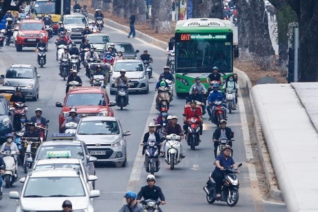 Không có làn đường riêng, buýt sẽ ‘sa lầy’ trong vòng vây xe cá nhân hình ảnh 2 Khong co lan duong rieng, buyt se ‘sa lay’ trong vong vay xe ca nhan hinh anh 2