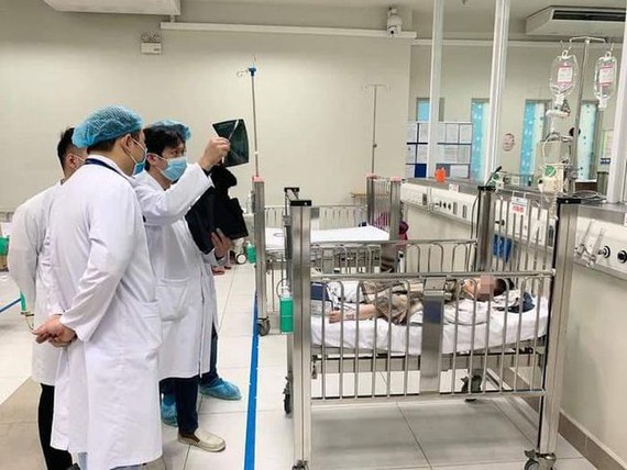 Toddler falling from apartment building discharged from hospital ảnh 1