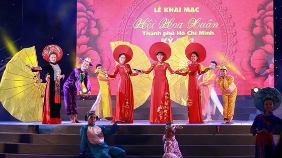 Khai mạc há»i Hoa Xuân TPHCM Tết Ká»· Hợi nÄm 2019 ảnh 2
