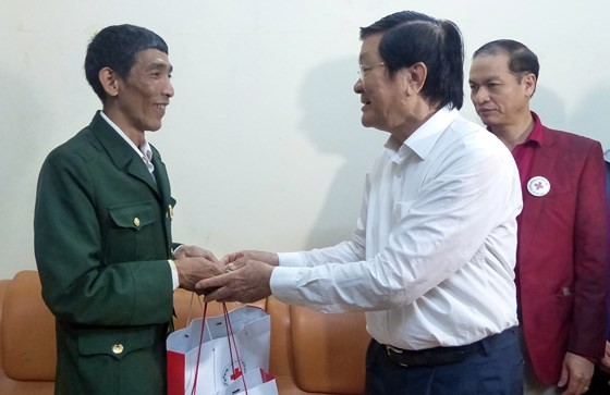 Nguyên Chá»§ tá»ch nưá»c Trương Tấn Sang tưá»ng niá»m, tri ân các anh hùng, liá»t sÄ© tại Vá» Xuyên ảnh 12