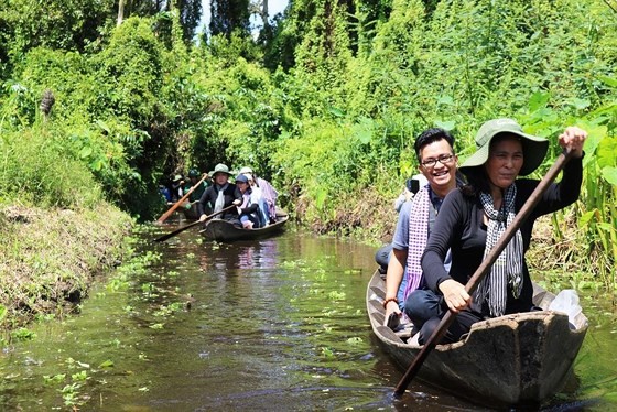 2019 Dong Thap Tourism and Culture Week opens ảnh 2