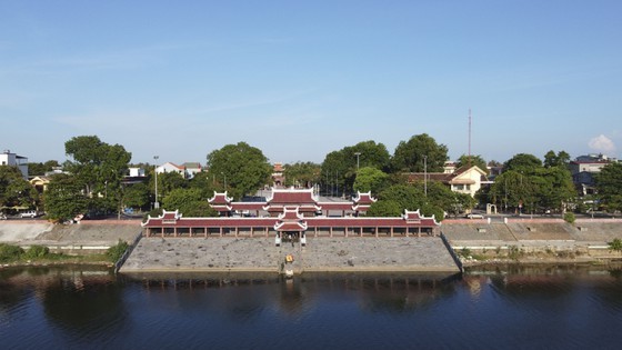 Crowds flock to Quang Tri, the land with fire and sword ảnh 17
