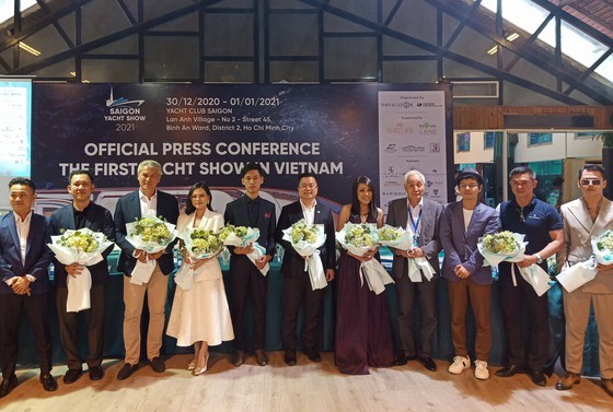 First yacht show opens in city ảnh 2