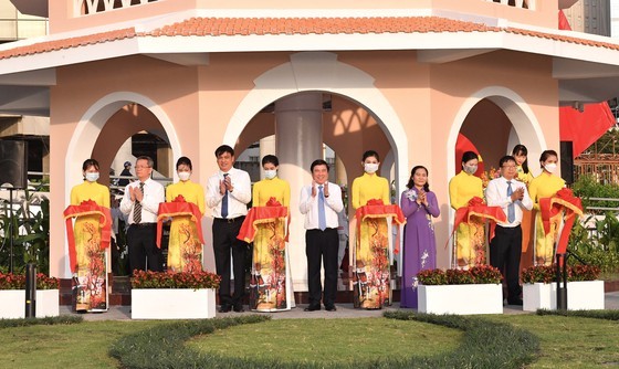 Renovated ancient flagpole in HCMC opens to public ảnh 3