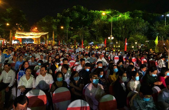 2021 Dong Thap Tourism-Culture Week opens ảnh 2