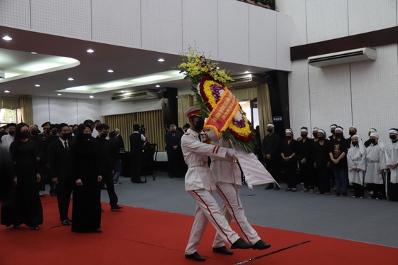 State funeral in Hanoi, Ben Tre for former Deputy PM Truong Vinh Trong starts ảnh 4