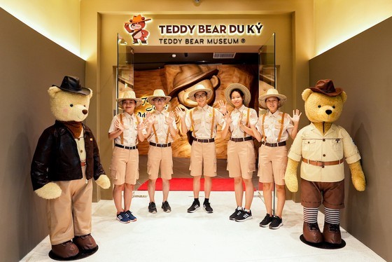 Vietnam’s first-ever “sleepless city” opens ảnh 4