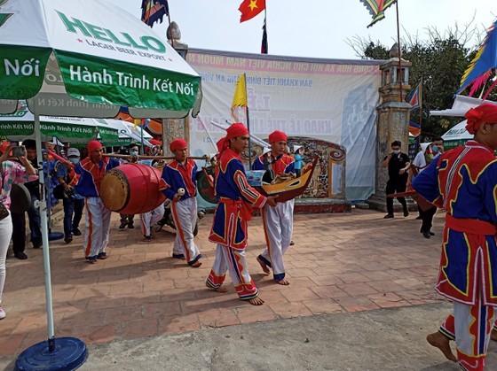 Ly Son island’s traditional boat race certified as national intangible cultural ảnh 12