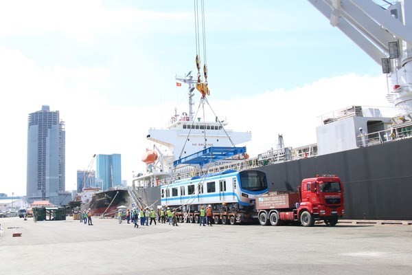 HCM City receives two more trains of Metro Line No.1 ảnh 2