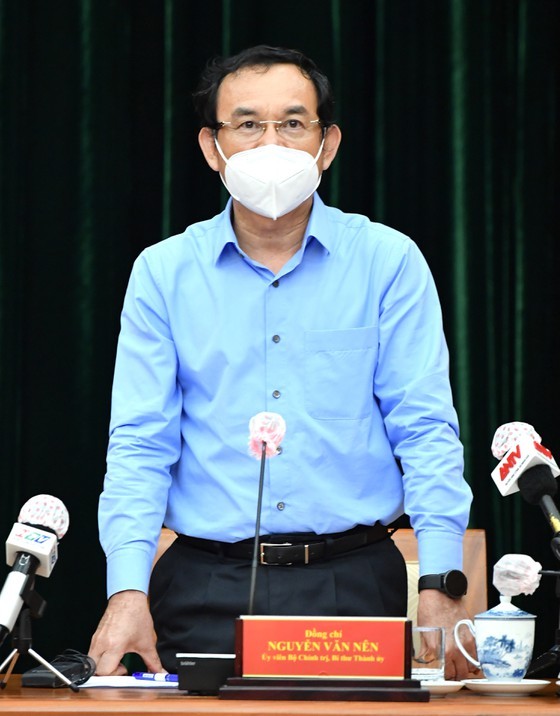 HCMC to prepare tighter Covid-19 measures amid rise in confirmed cases ảnh 2