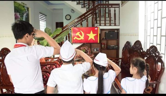 New academic year in full distance learning begins across country amid pandemic ảnh 18