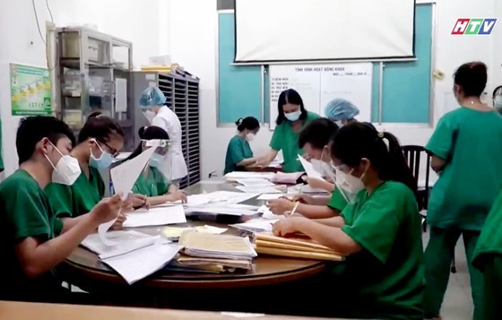 HCMC's art program honors great national unity amid pandemic ảnh 8