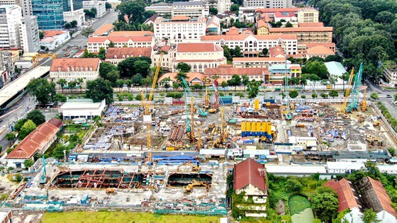 HCMC reimplements key projects after easing lockdown measures ảnh 5