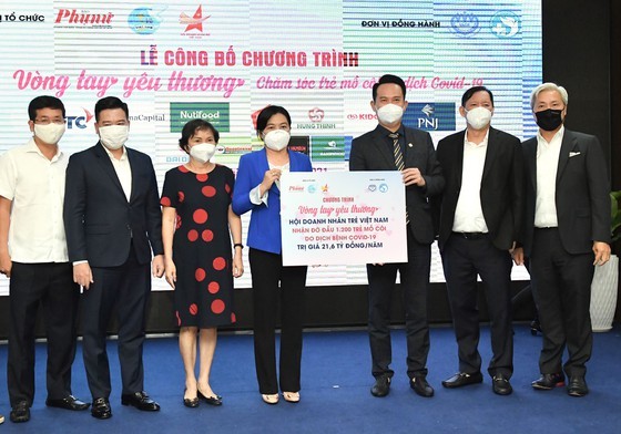 HCMC to take care of 1,200 children orphaned by Covid-19 up to 18 years of age ảnh 3