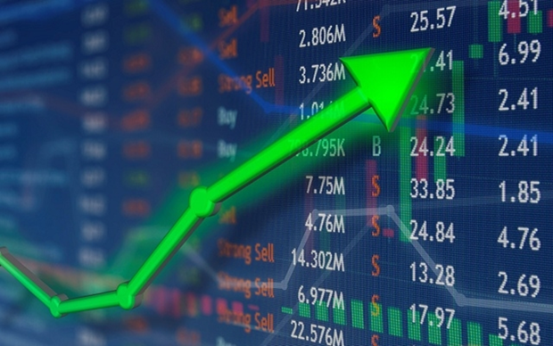 VN-Index surpasses 1,480 benchmark ảnh 1