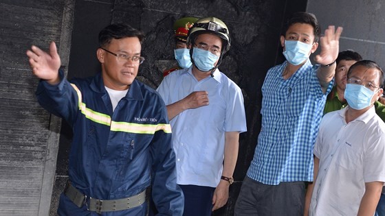 HCMC Party Chief Nhan directs to review firefighting task in condominium ảnh 5
