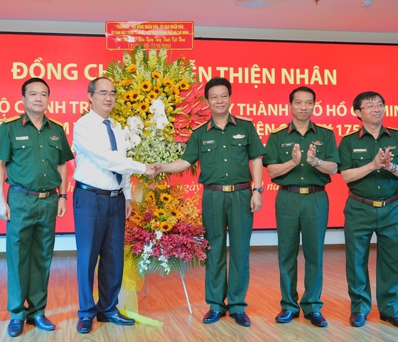 HCMC authorities, residents gratefully acknowledge physicians’ contributions: Party Chief ảnh 1