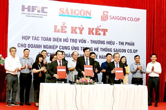 HFIC, SGGP, Saigon Co.op cooperate to support Vietnamese enterprises ảnh 1