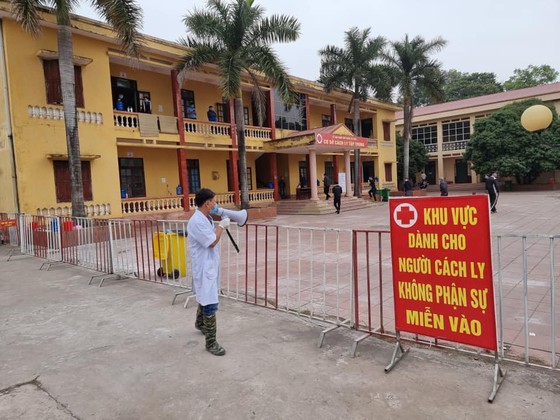 From May 4, people completing 14-day quarantine period asked not to leave ảnh 1