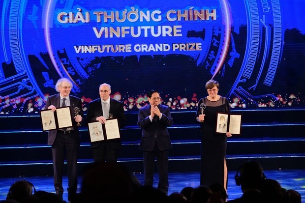 VinFuture Prize honors mRNA vaccine researchers ảnh 1